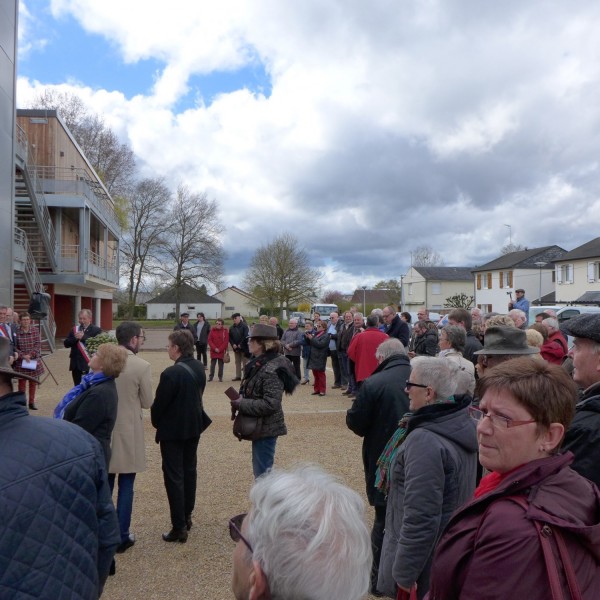 Inauguration Nazelles-Négron - Visite des habitants et riverains